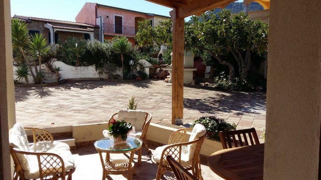 Villa Bouganville Valledoria  Eksteriør bilde